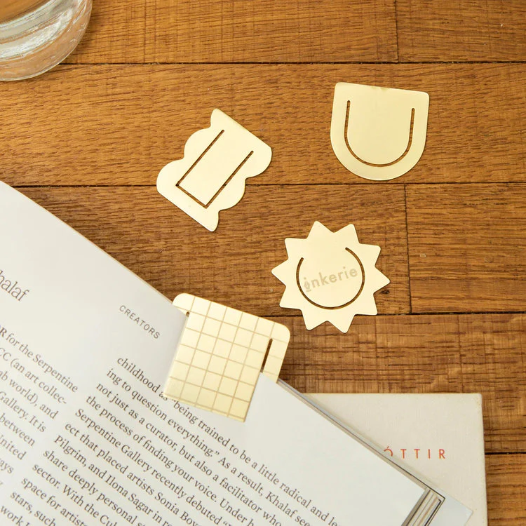 Kikkerland - Brass Bookmarks Set - Image 2